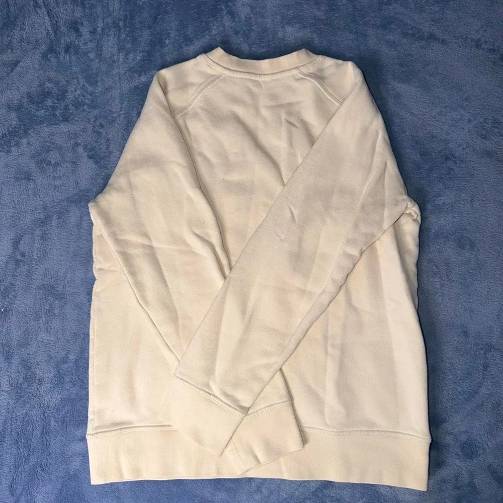 Banana Republic cream crewneck sweatshirt